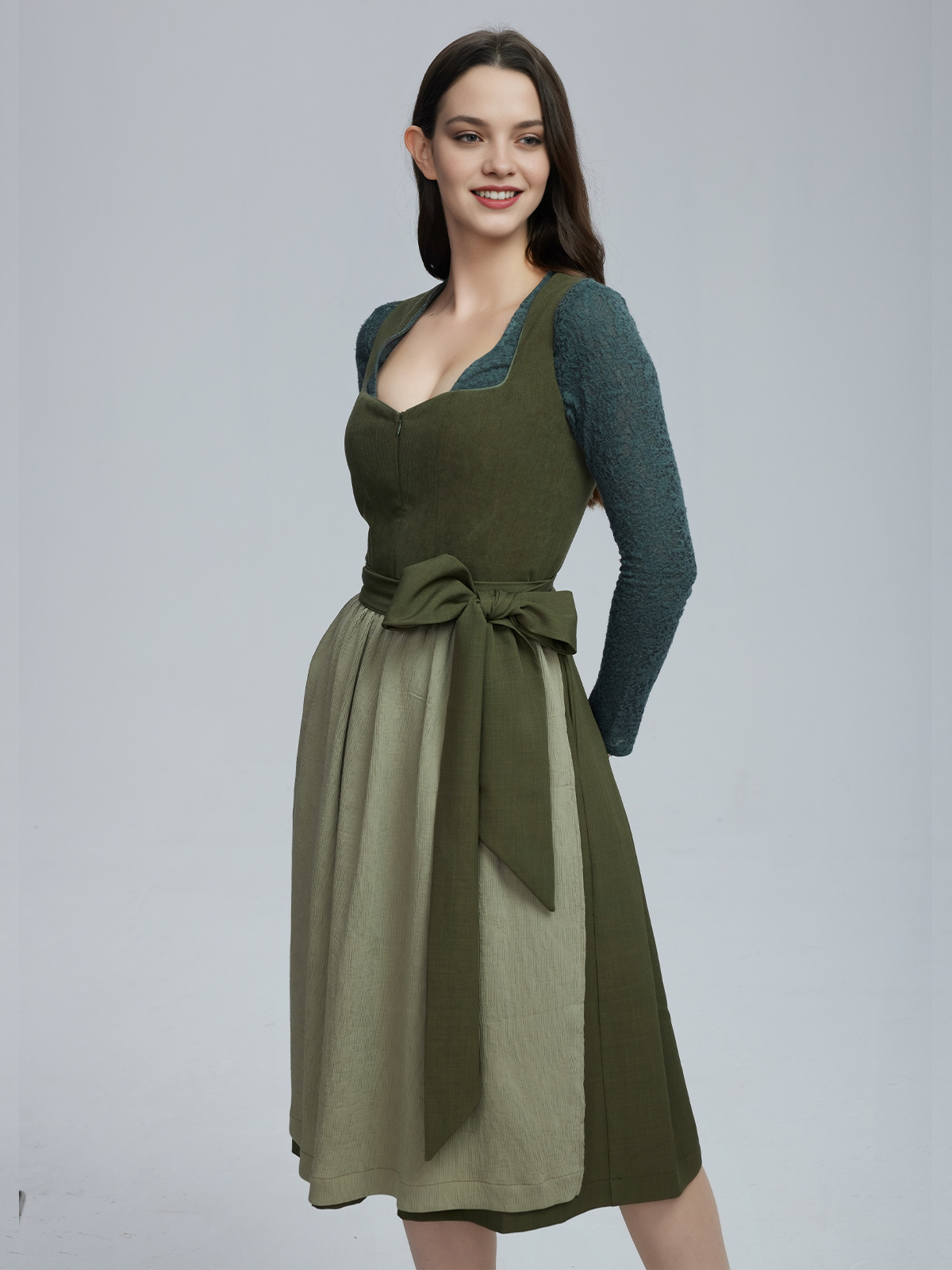 Dirndl Grün Hochgeschlossen