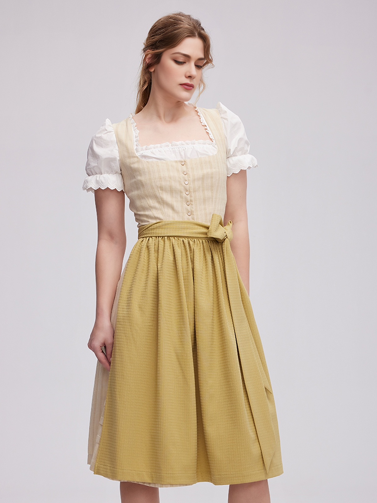 Samt Dirndl Beige mit grünen Akzenten